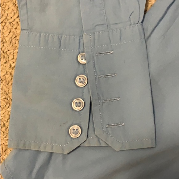 Light blue button down - Picture 2 of 4